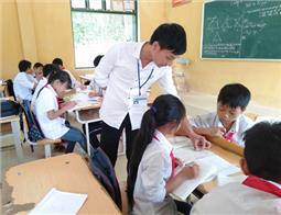 Những bông hoa trên khắp nẻo đường Tổ quốc